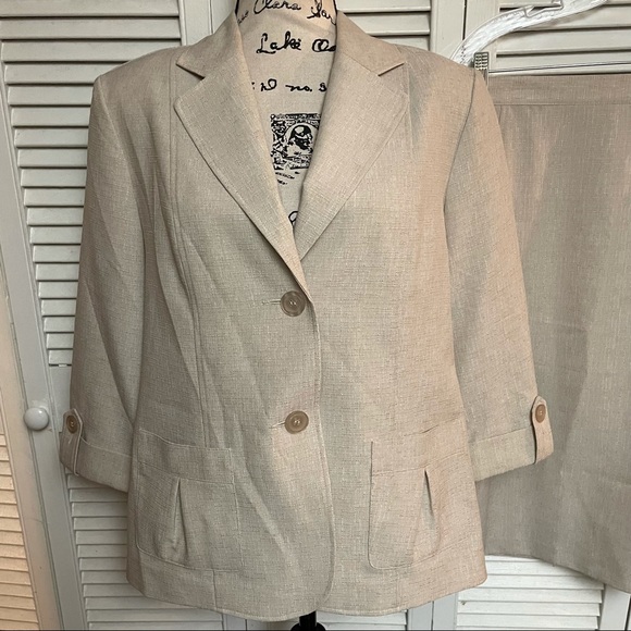 Samantha Gray Plus Size Skirt Suit - Picture 2 of 5